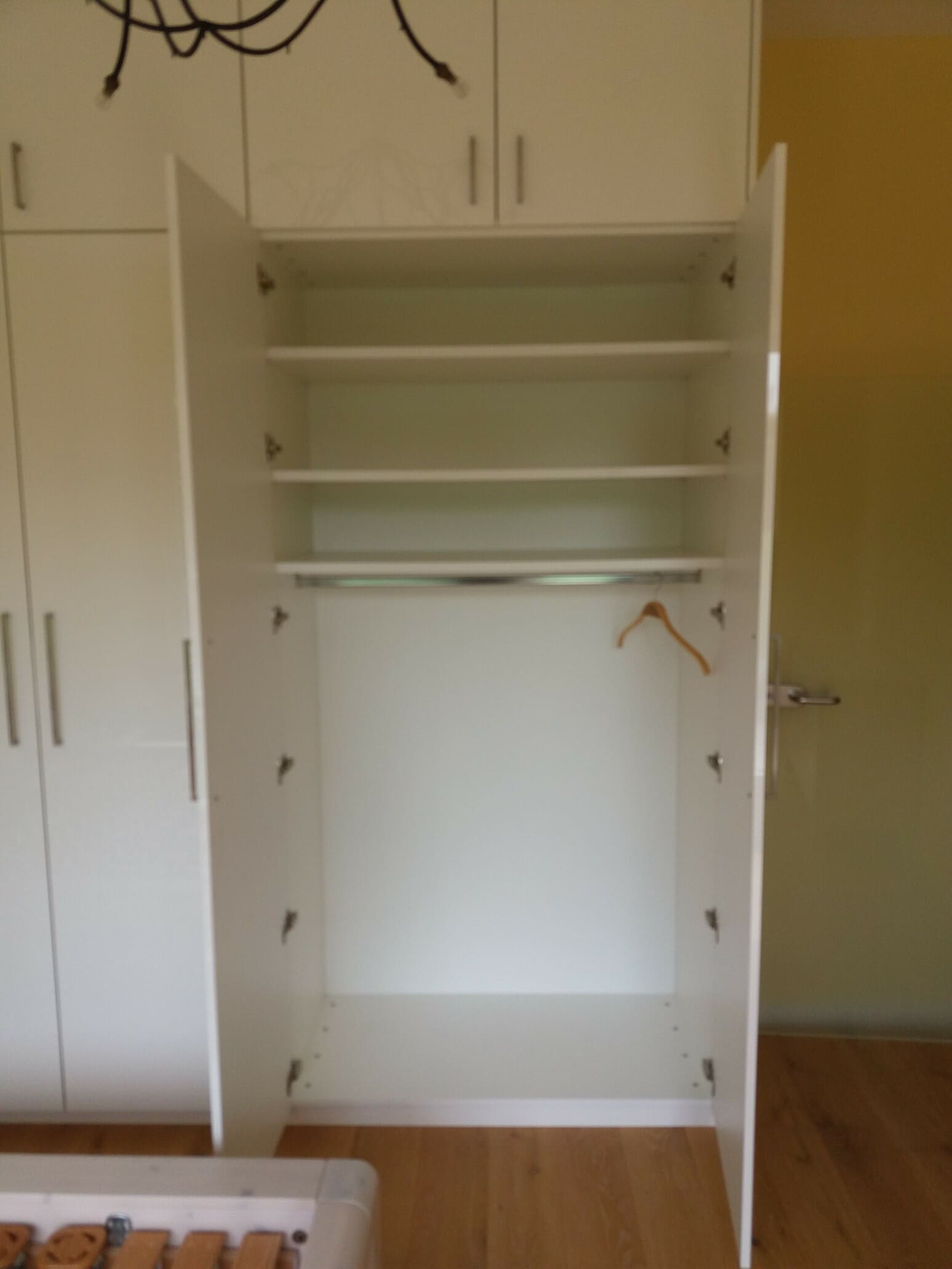 Kleiderschrank, Innenaufteilung – Tischler Datteln
