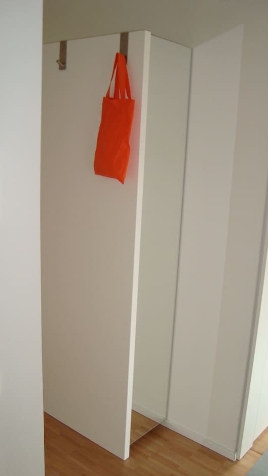 Garderobe, Detailansicht Beschläge – Tischler Castrop-Rauxel
