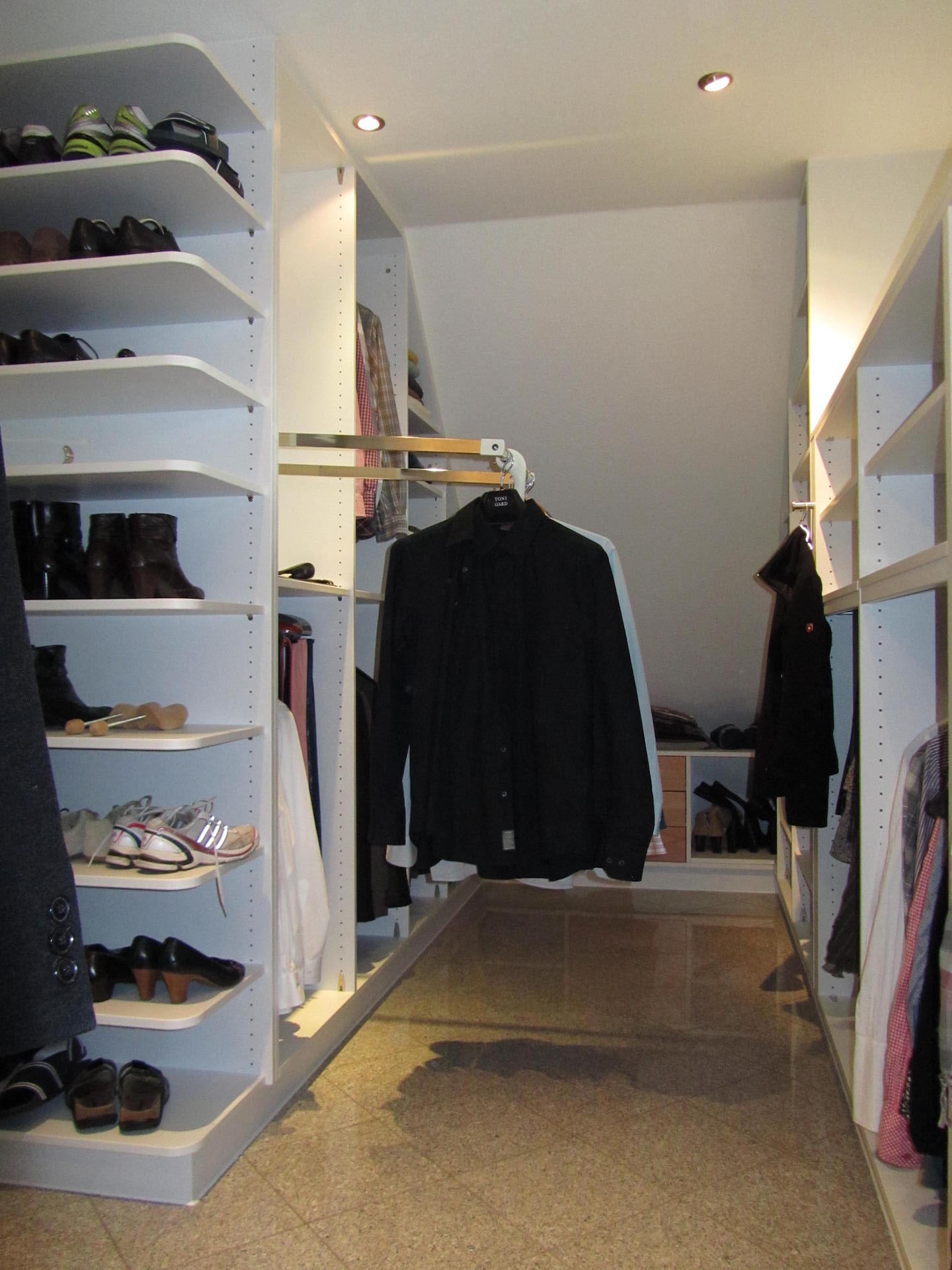 Detailansicht Ankleide-Organisation – Tischler Recklinghausen