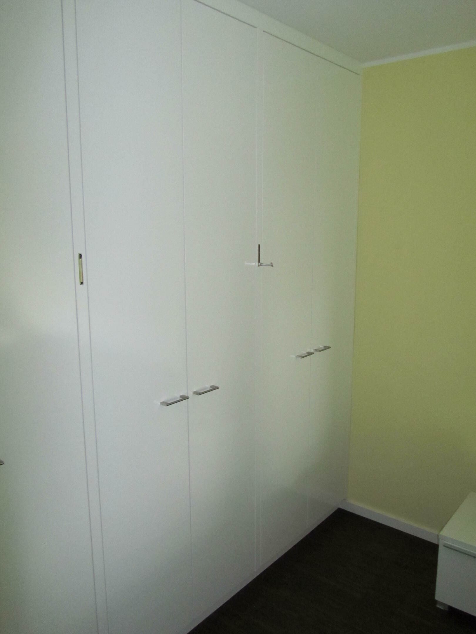 Kleiderschrank Gesamtansicht – Tischler Gladbeck
